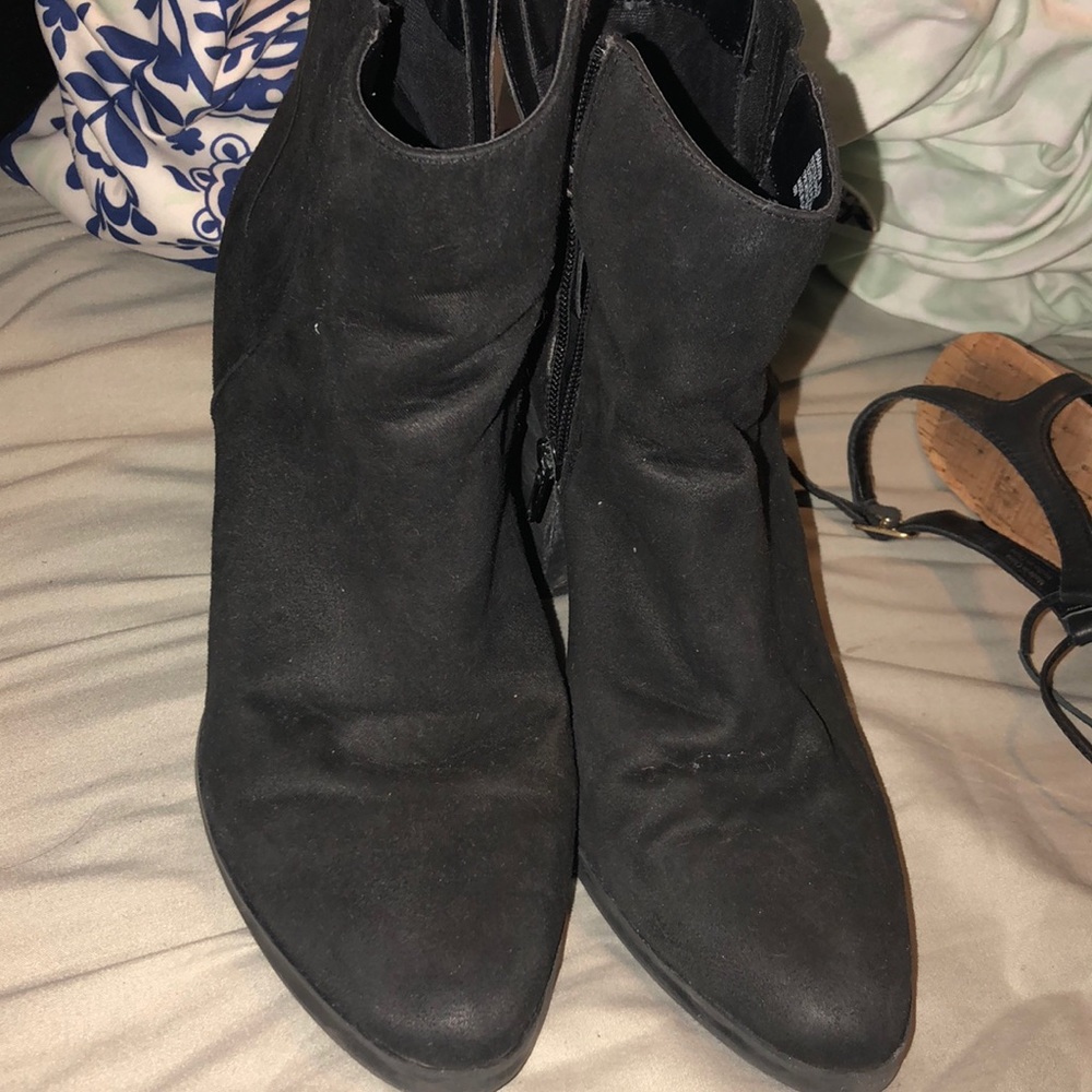 black booties